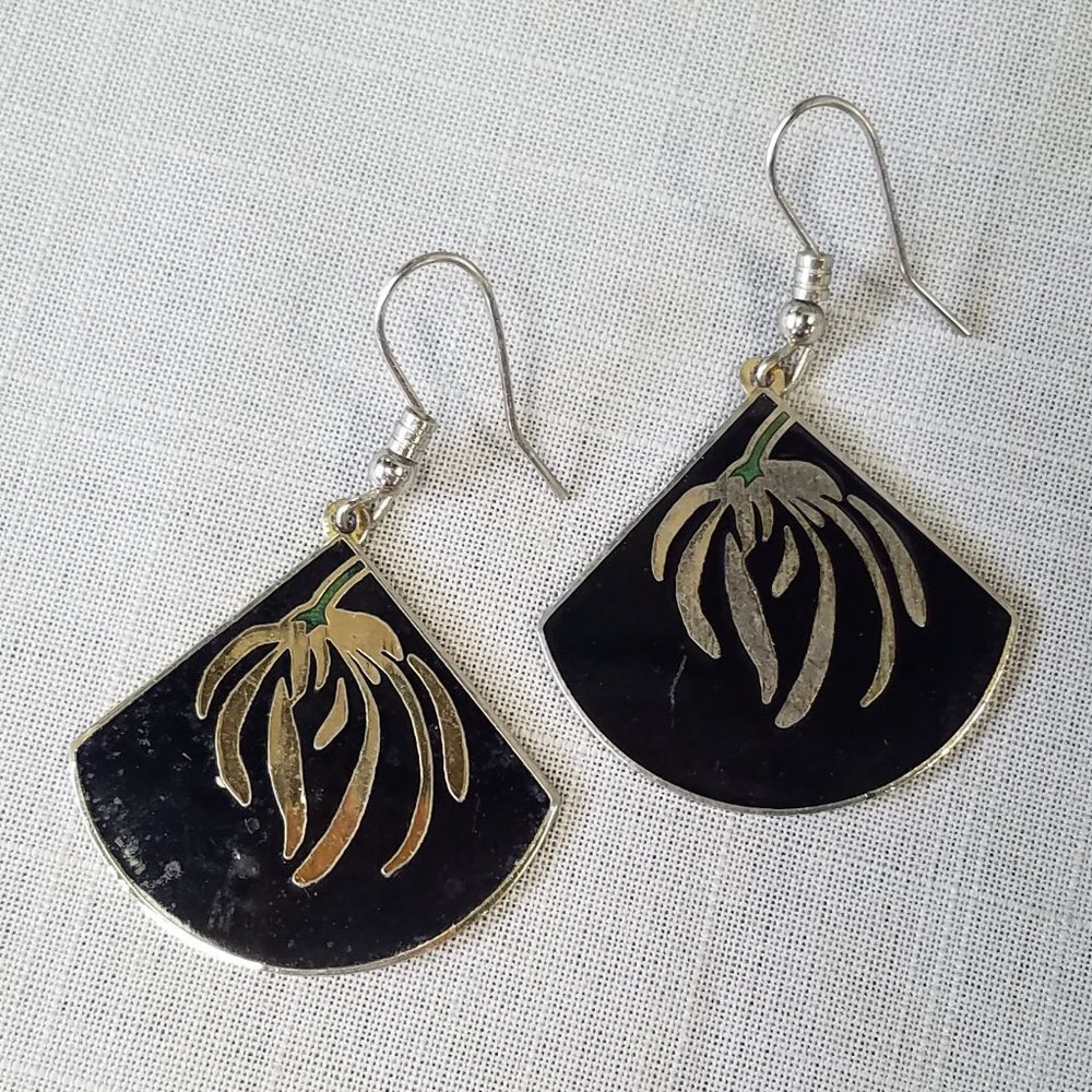 Vintage unsigned Laurel Burch fan shaped Cloisonne earrings